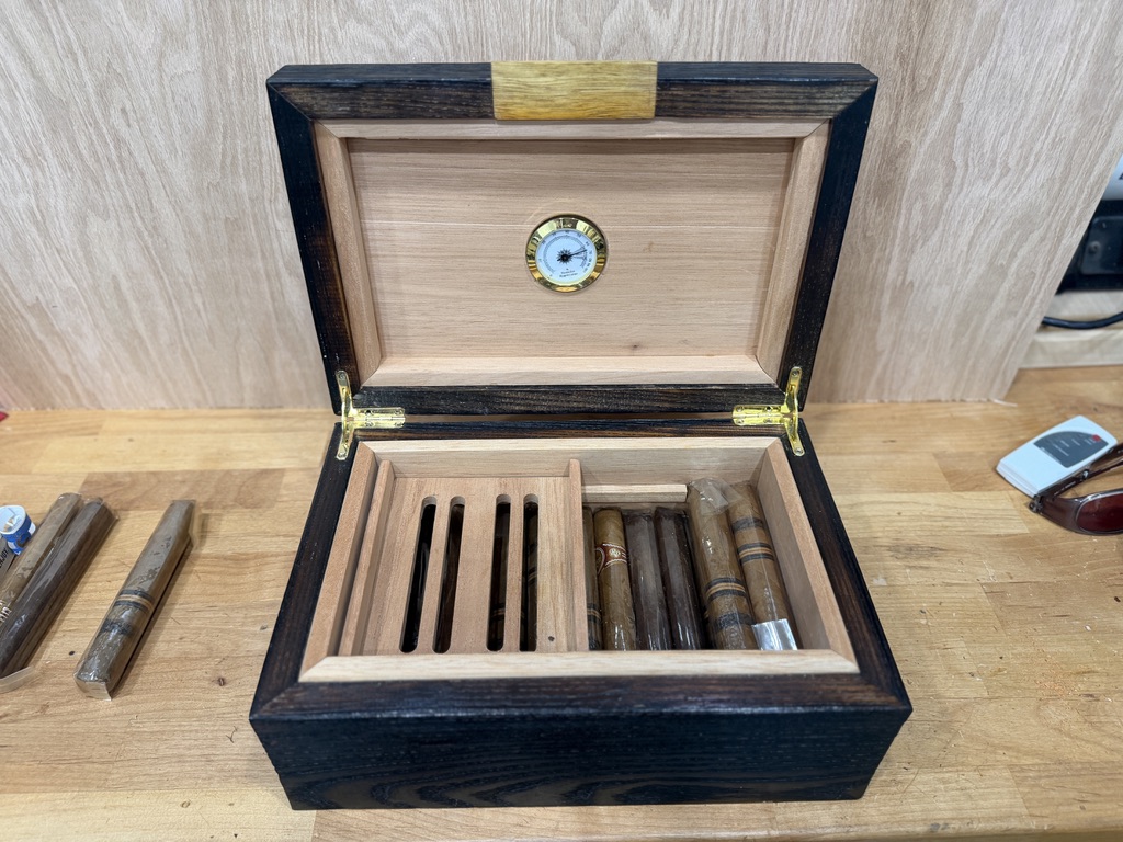 Humidor Ash